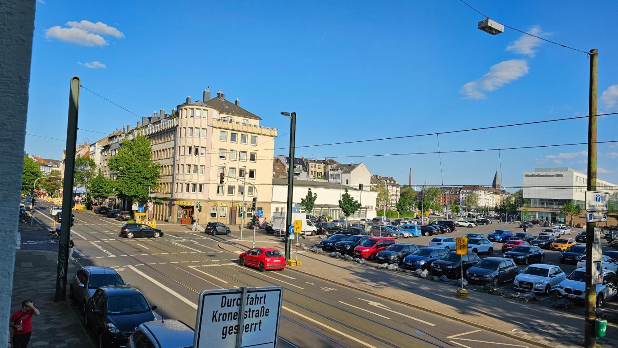 Zimmer In Bilk-Zentrum Duesseldorf Apartment Ruang foto